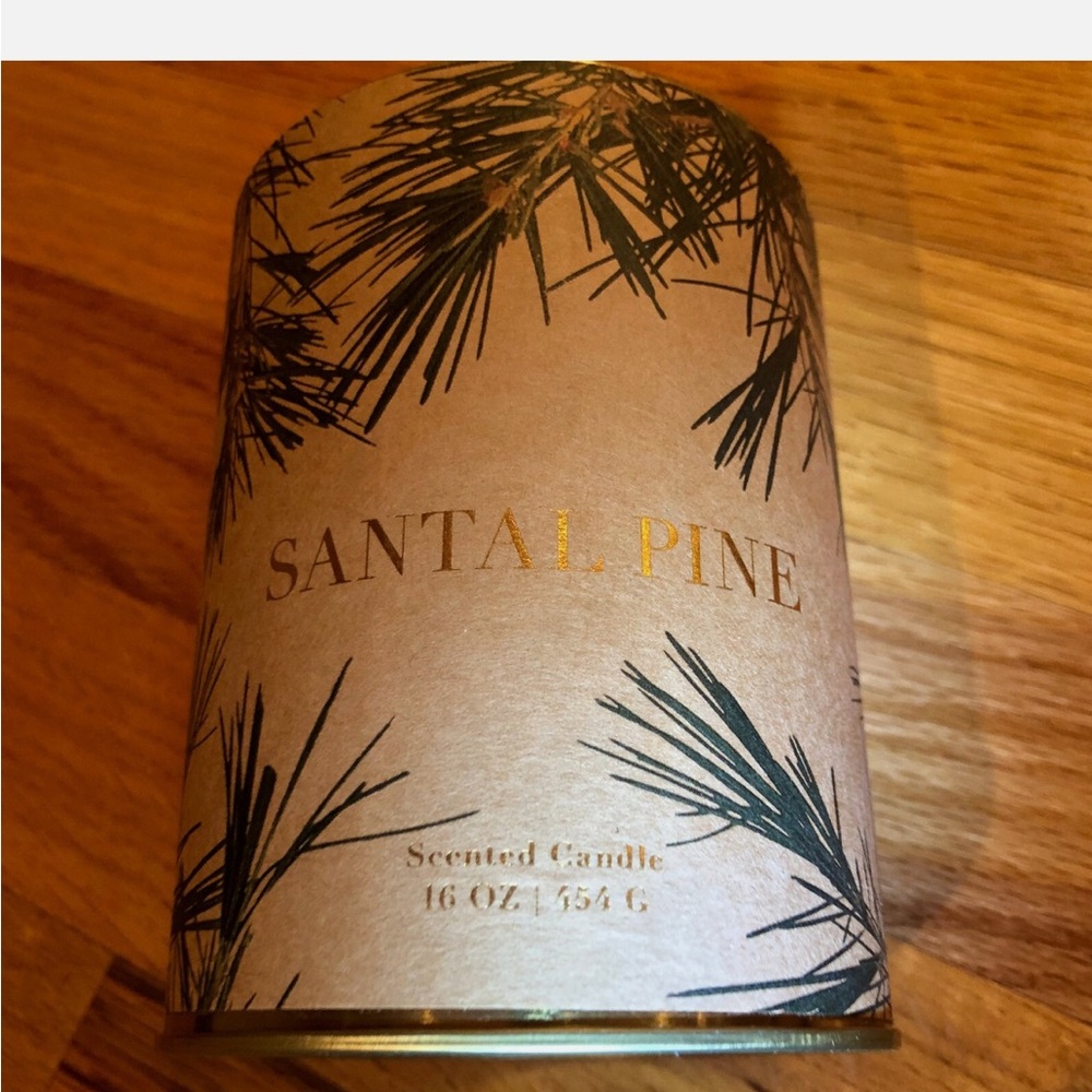 NWT Enchanté Accessories Santal Pine Scented Candle in Reusable Tin 16 oz